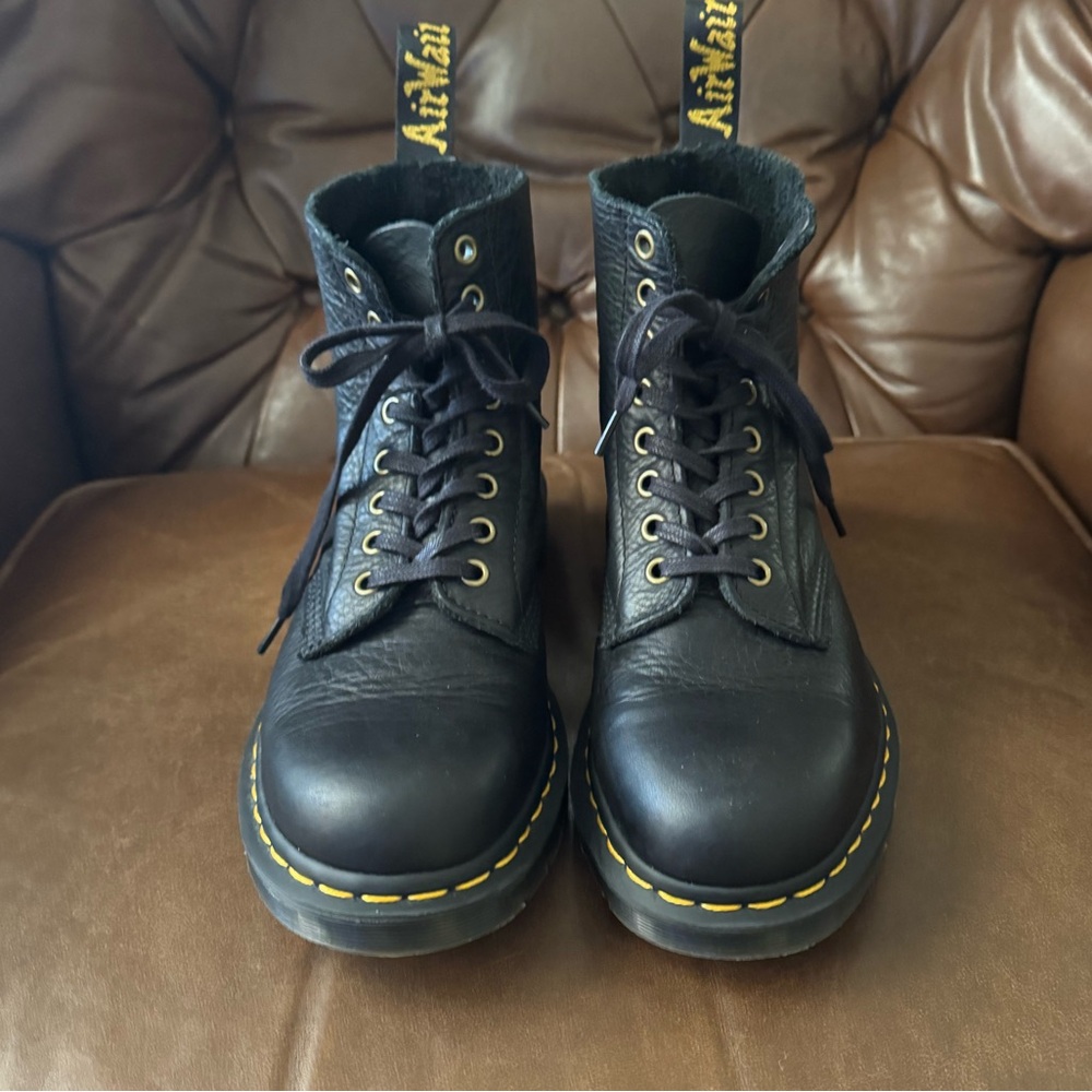 Dr. Martens 1460 Pascal Ambassador Leather Boots Size 8 Like New